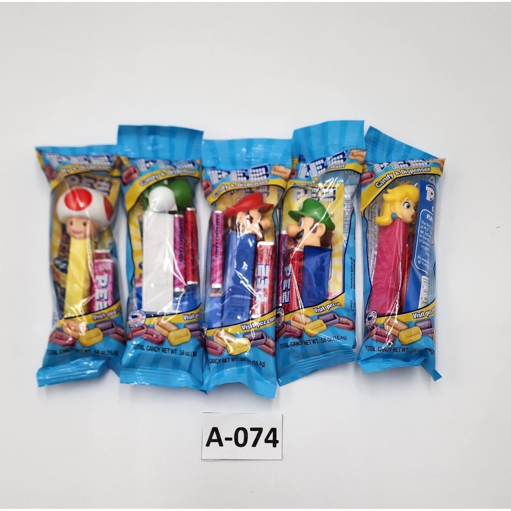 SUPER MARIO PEZ DISPENSERS (SET OF 5) BRAND NEW!‎